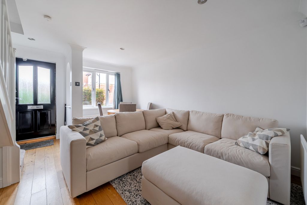 Property photo 3 of 14 1531148-16-1A11Ff...