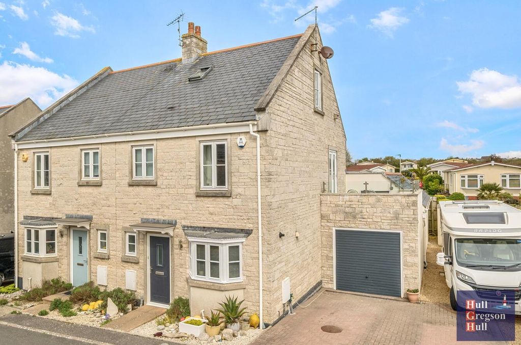 Property photo 1 of 23 8775E710-8A41-4069-B9A3-22d368Efead3.Jpg