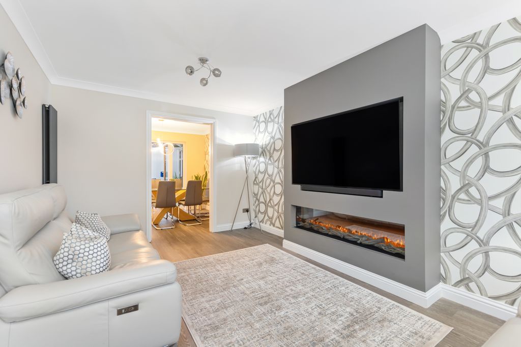 Property photo 3 of 26 Property Image 4