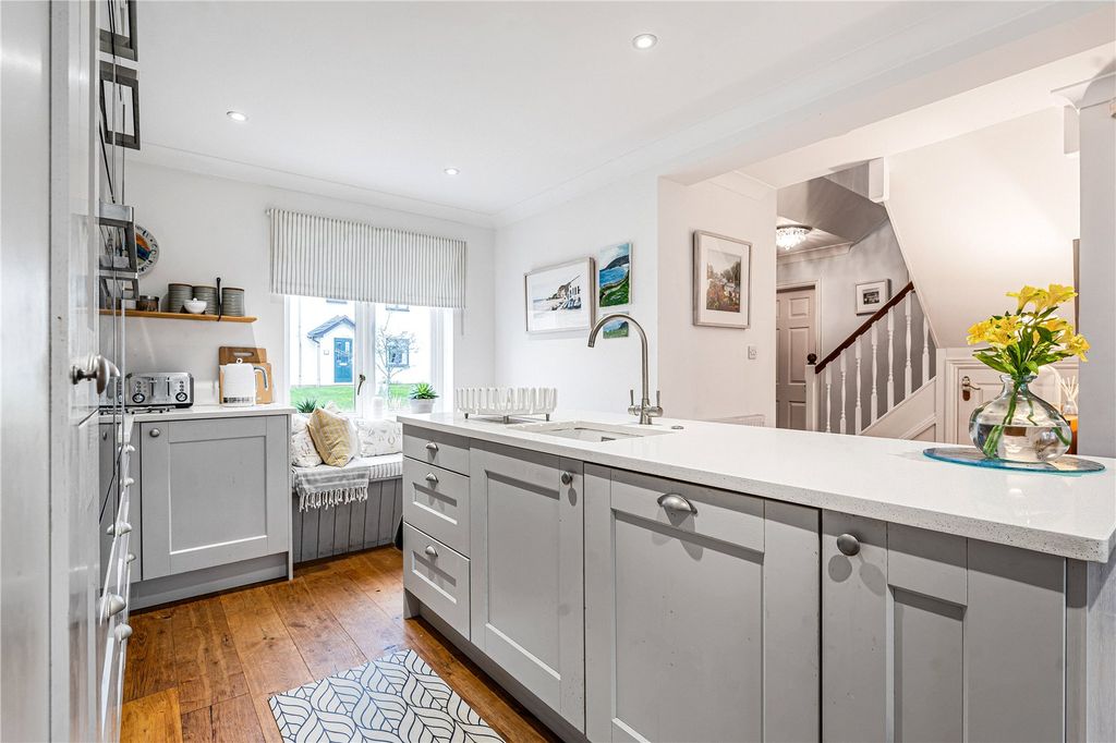 Property photo 2 of 25 Picture No. 28