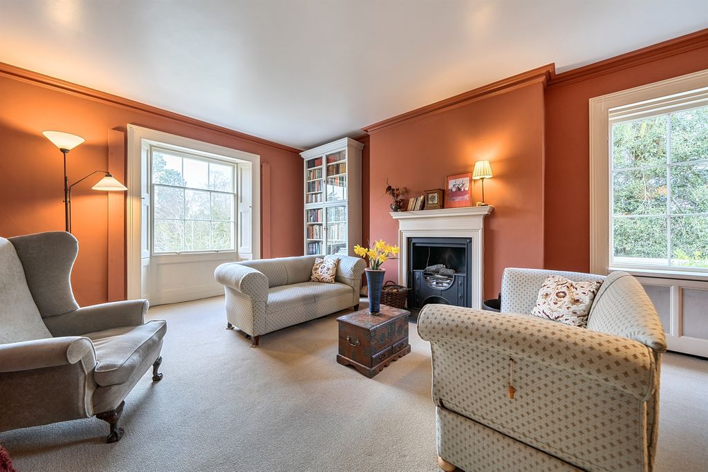 Property photo 3 of 16