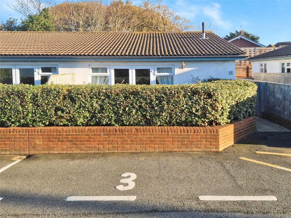 Property photo 1 of 11 Front
