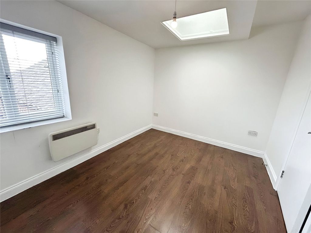 Property photo 3 of 4 Picture No. 05