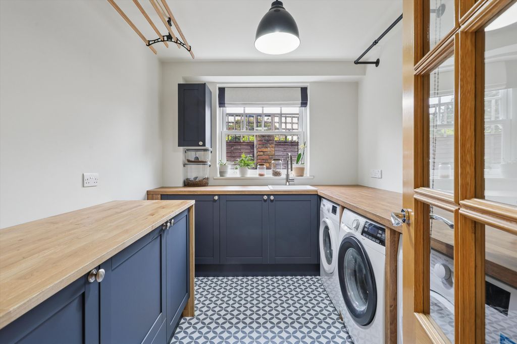 Additional image 11 of 5 bed detached house for saleRuxley Crescent, Claygate, Esher, Surrey KT10