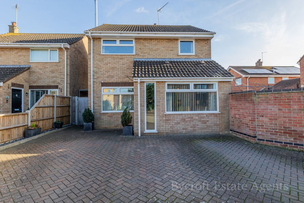 Property photo 1 of 16