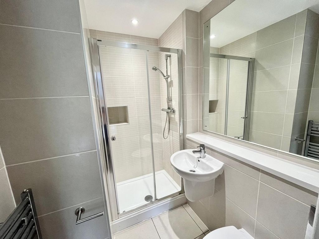 Property photo 3 of 4