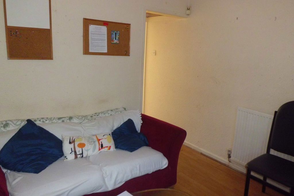 Property photo 2 of 9