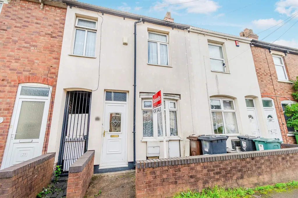 House in Wolverhampton, Tettenhall - View 3