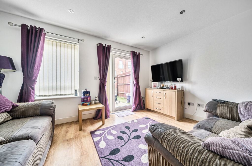 Property photo 2 of 7 1315553-13-68650F...