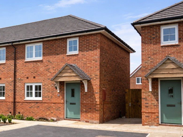 Property photo 1 of 7 Tavy Style
