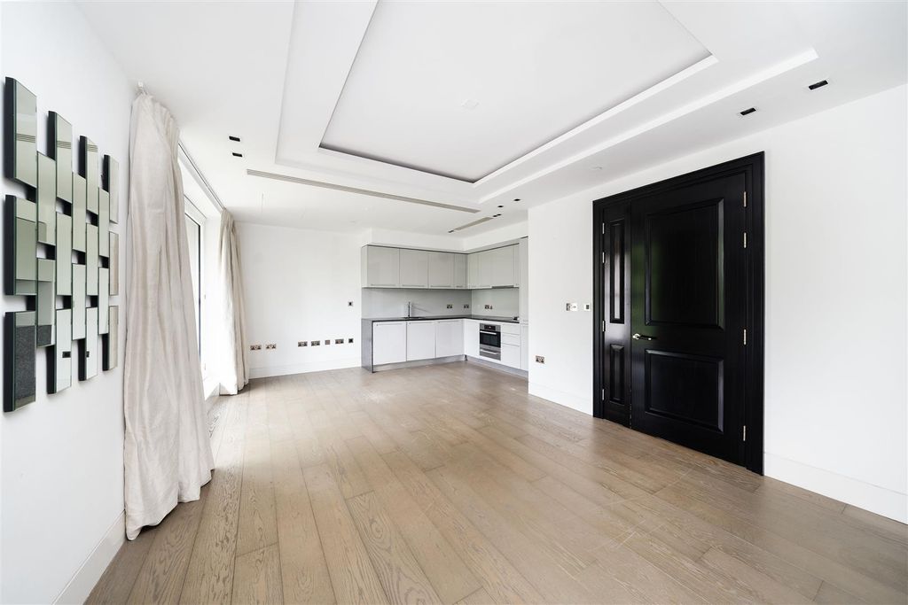 Property photo 3 of 10 P04 (37).Jpg