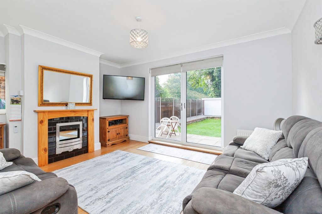 Property photo 3 of 19