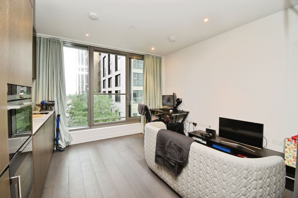 Property photo 3 of 20 Open Plan Living