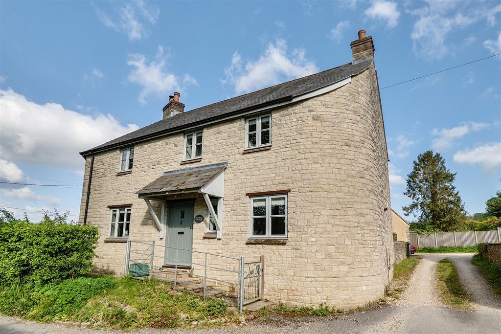 Property photo 1 of 16