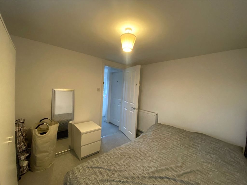 Property photo 1 of 11 Picture No. 15