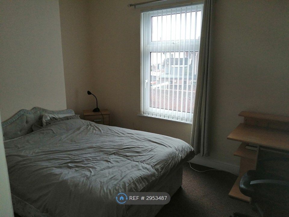 Property photo 3 of 13