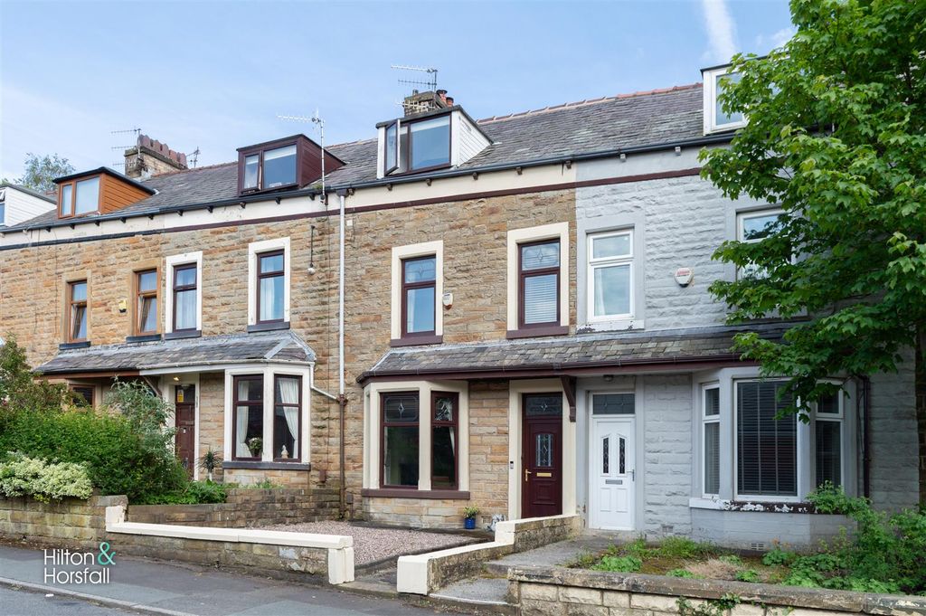 Property photo 1 of 19 Brunel Street