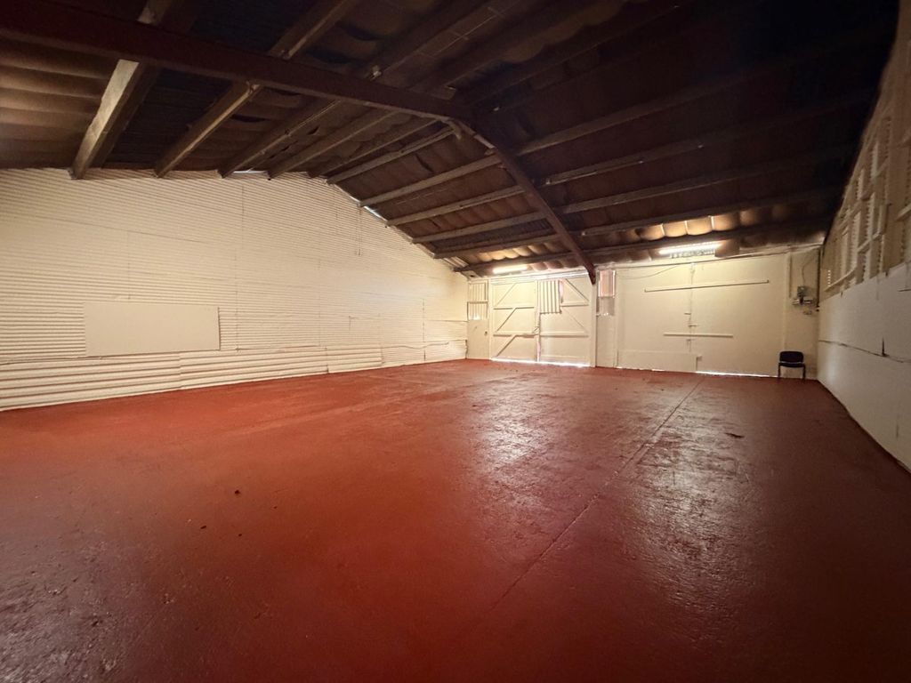 Property photo 3 of 4