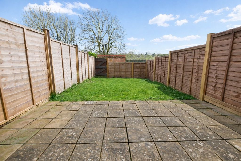 Property photo 2 of 14 Photo 3