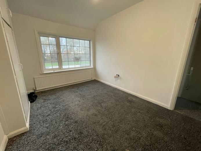 Property photo 3 of 6 Bedroom