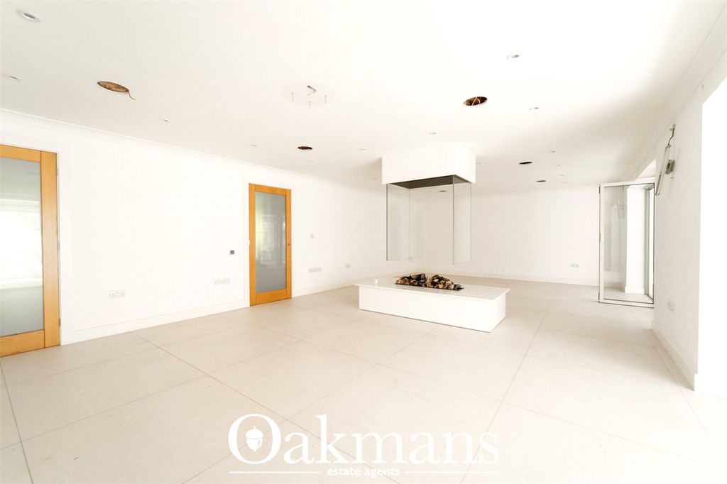 Property photo 3 of 45 Picture No. 46