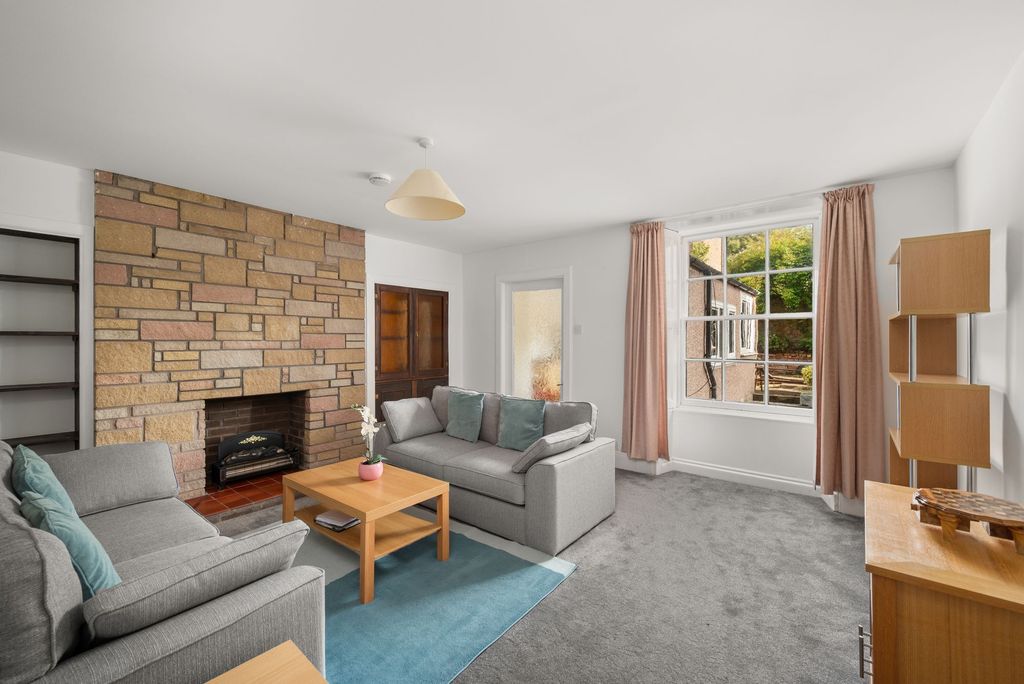Property photo 3 of 21