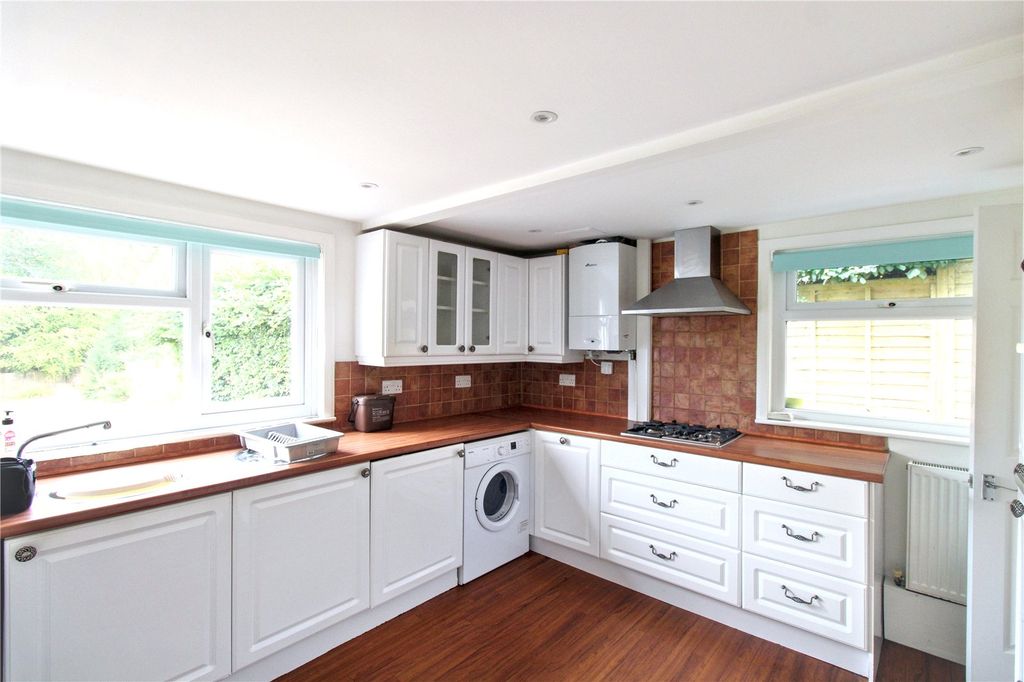 Property photo 3 of 19 Picture No. 04