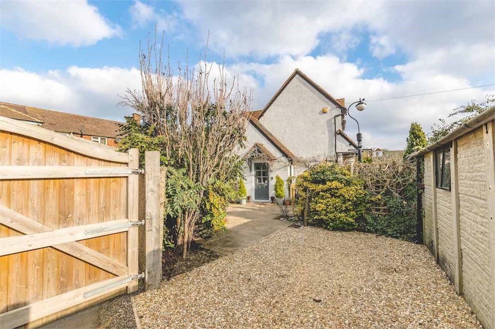 Property photo 1 of 23
