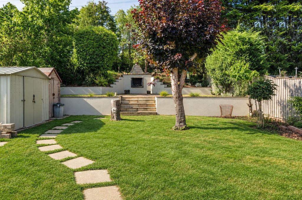 Property photo 3 of 15