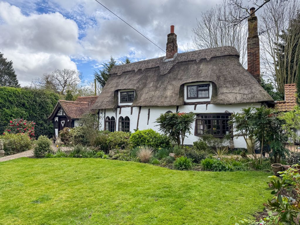 Property photo 1 of 59 Img_9099