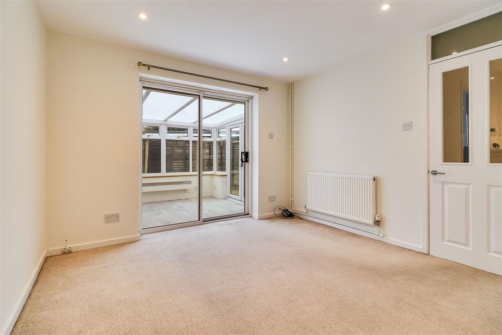 Property photo 3 of 12 Img (13).Jpg