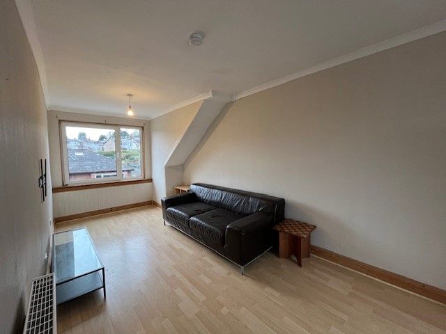 Property photo 3 of 8 Living Room