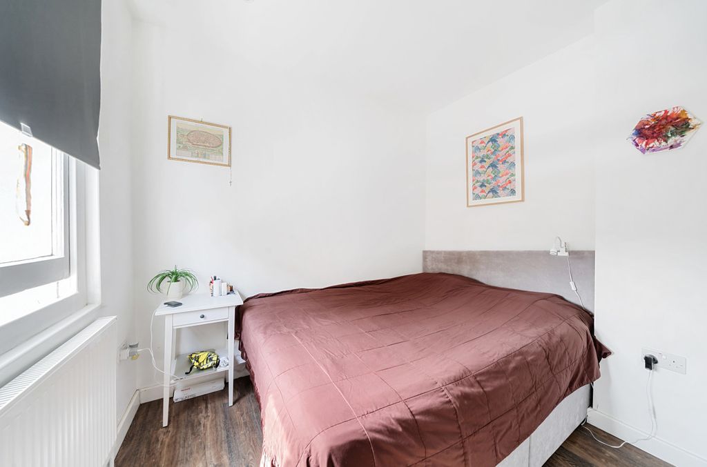 Property photo 3 of 8 986136 (6).Jpg