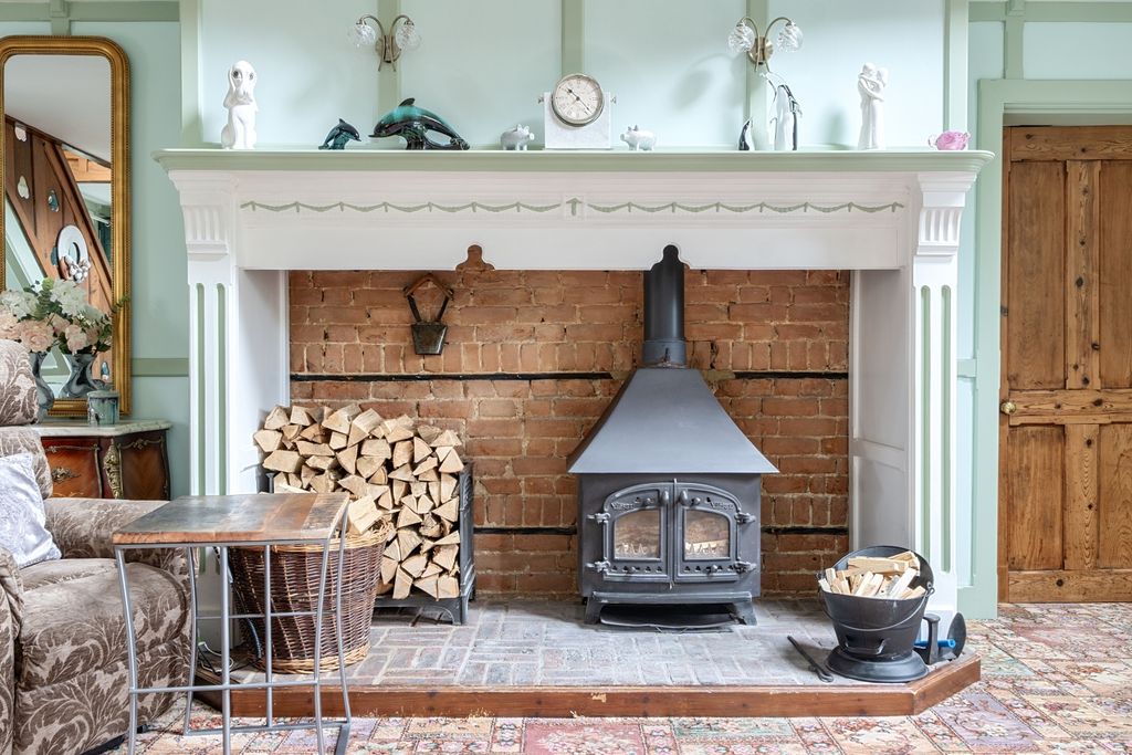 Property photo 2 of 26 Lounge