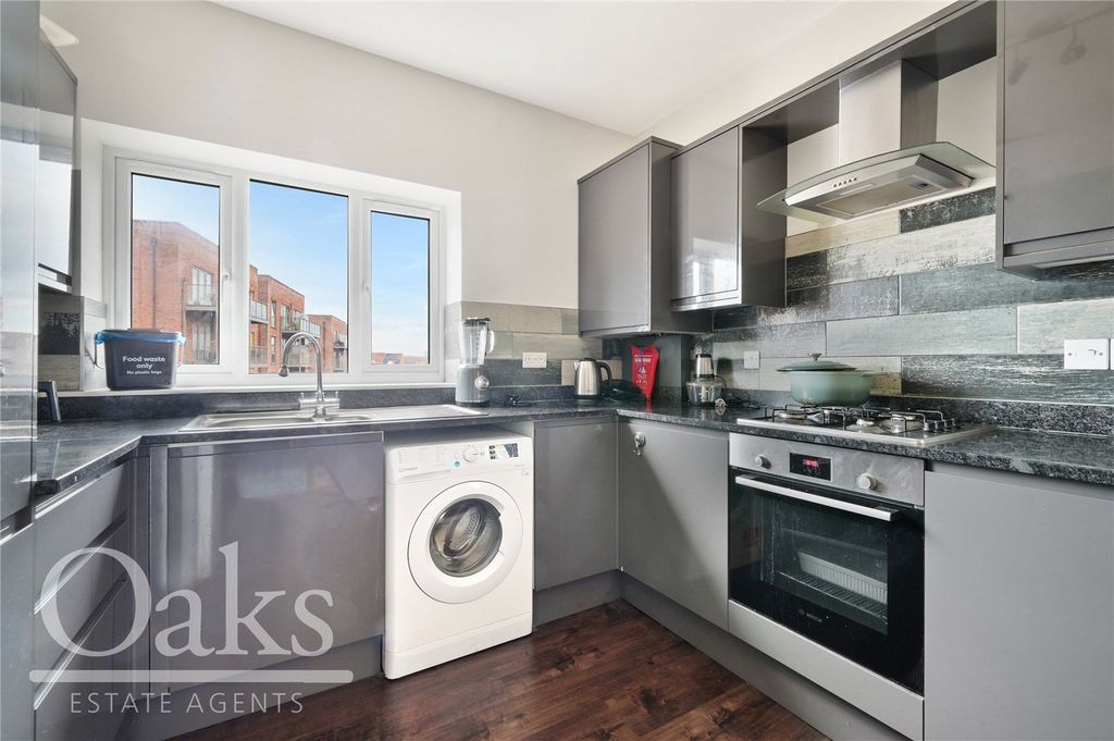 Property photo 3 of 8 Picture No. 05