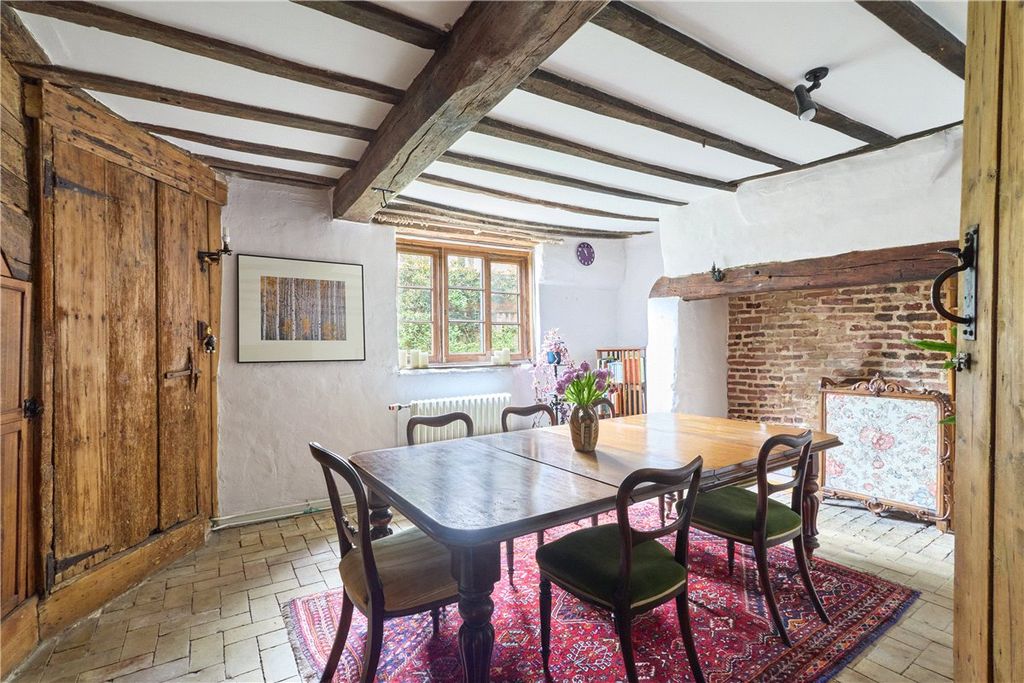 Property photo 2 of 33 Picture No. 12