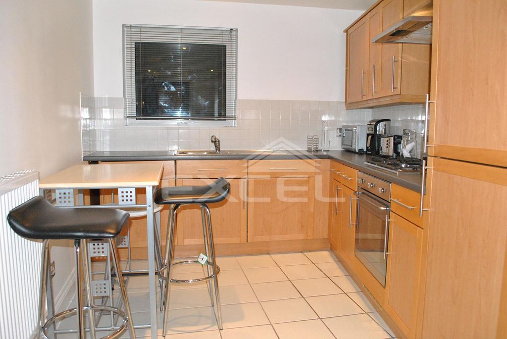 Property photo 2 of 6 Kitchen (1)