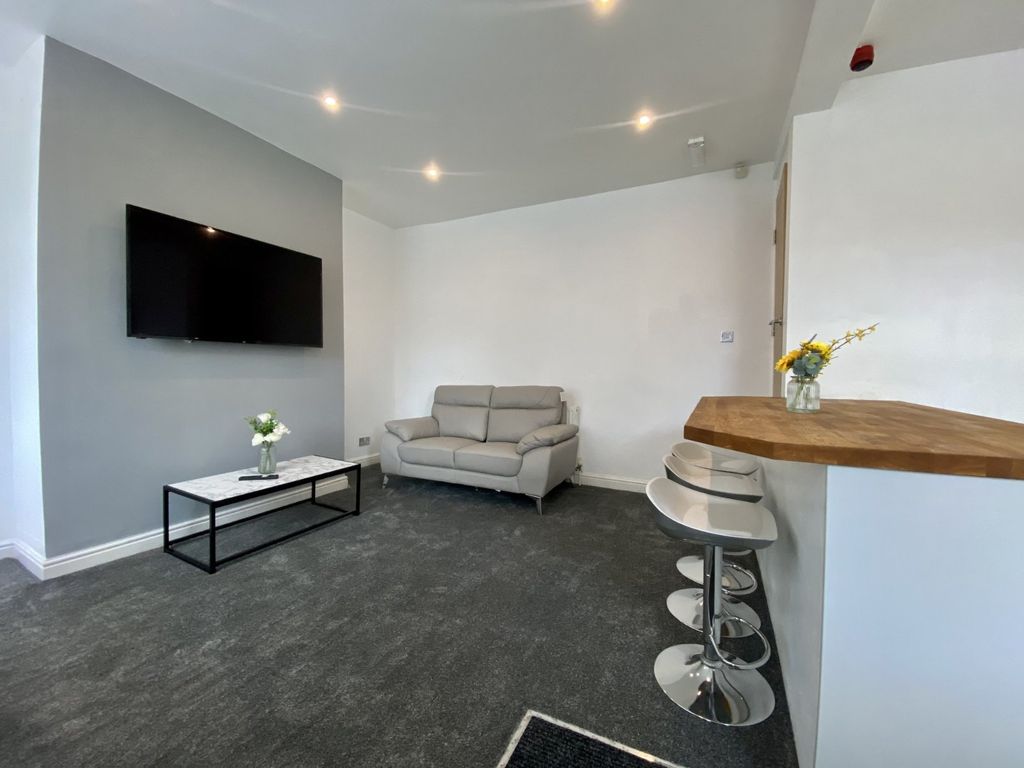 Property photo 3 of 12 Picture No. 04