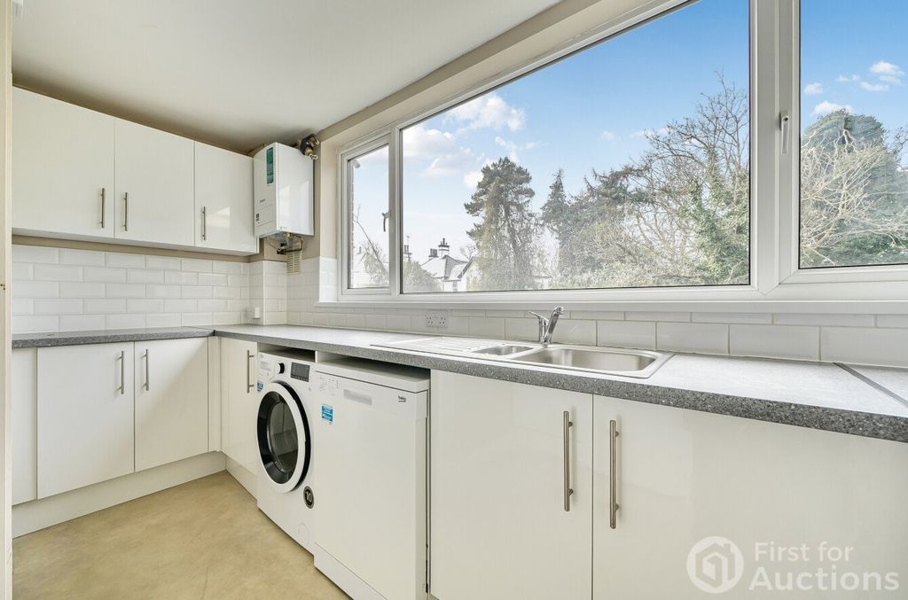 Property photo 3 of 12 Picture No. 16