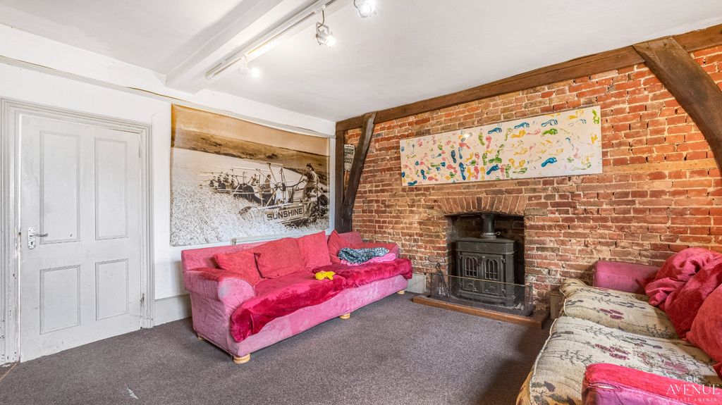 Property photo 3 of 40 4090916