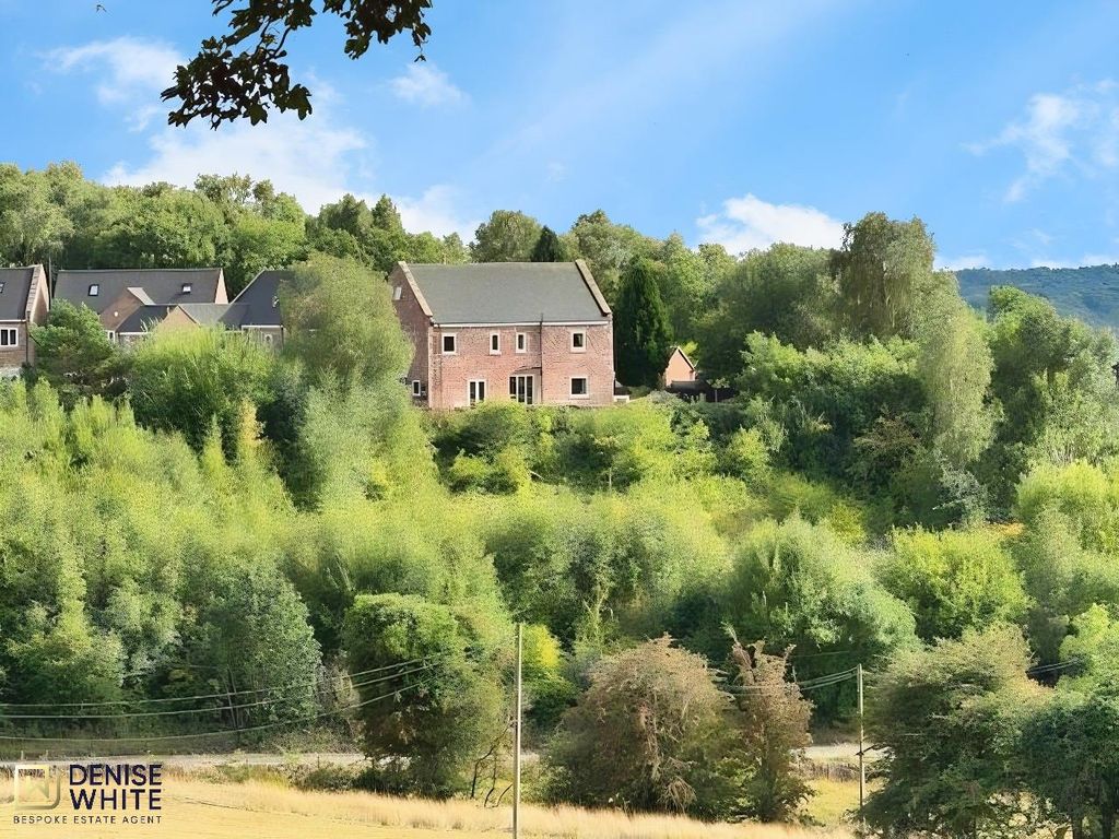 Property photo 2 of 47 Copper Fields