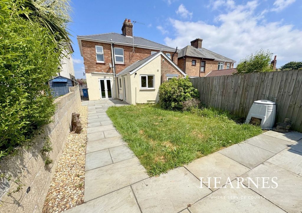 Property photo 2 of 22