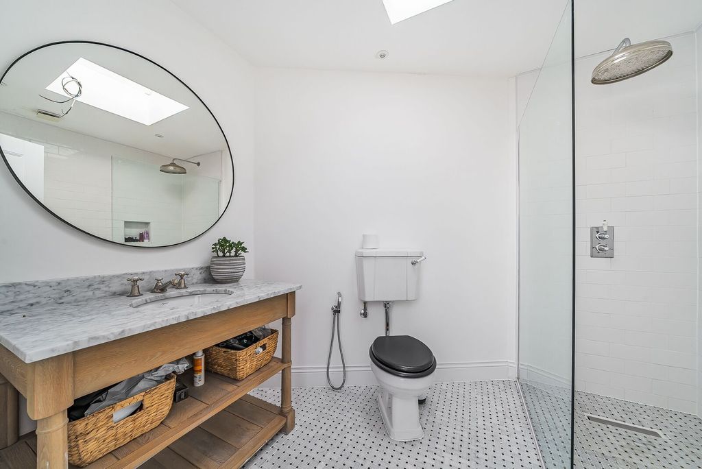 Additional image 7 of 7 bed detached house for saleRanmore Avenue, Shirley, Croydon CR0