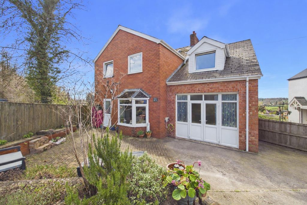 Property photo 1 of 34