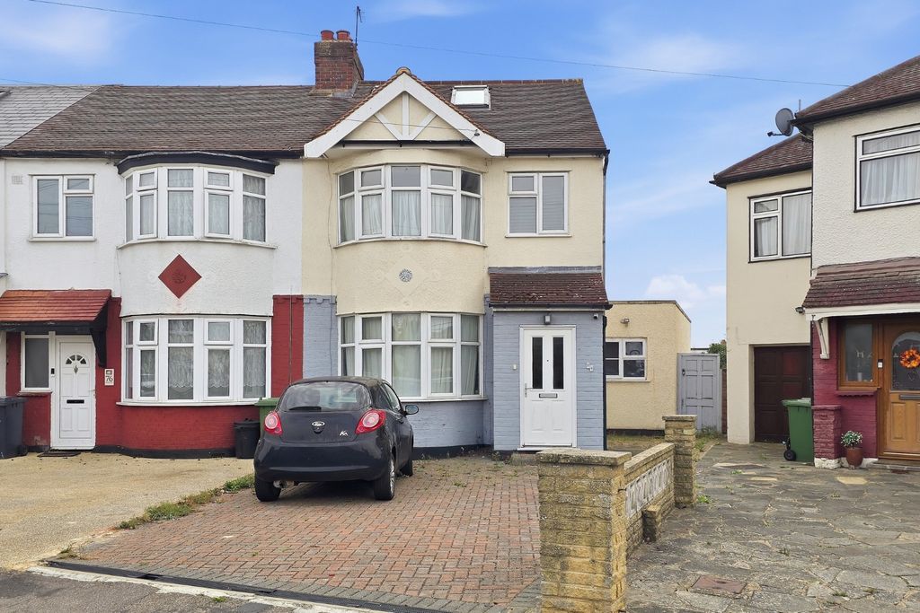 Property photo 1 of 15 5157051
