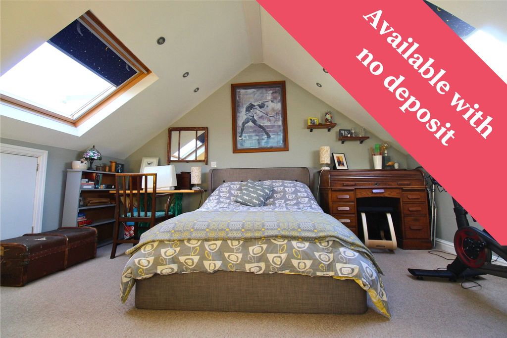 Property photo 1 of 18 Room 4