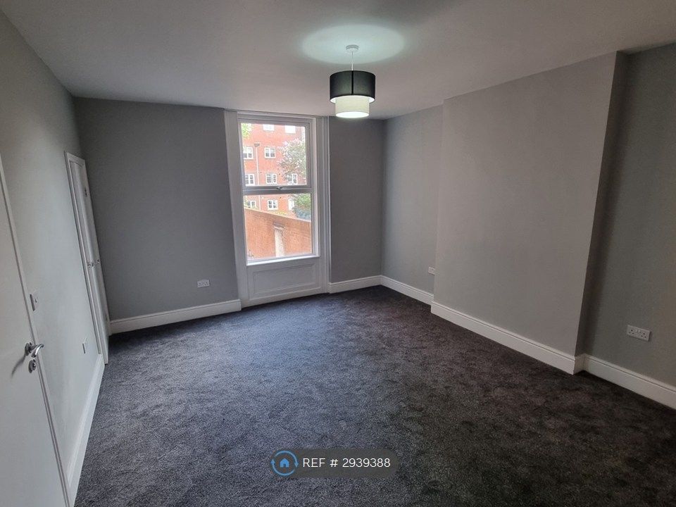Property photo 3 of 5 Bedroom