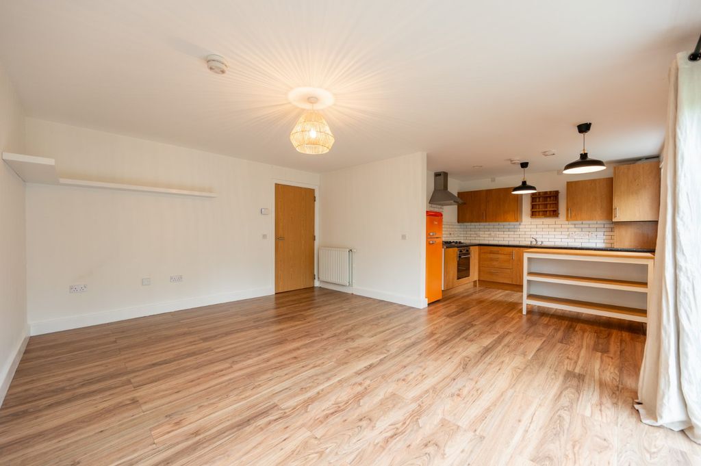 Property photo 3 of 14 Picture No. 21