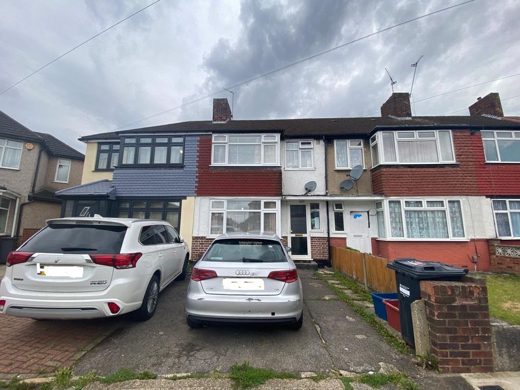 Property photo 1 of 17