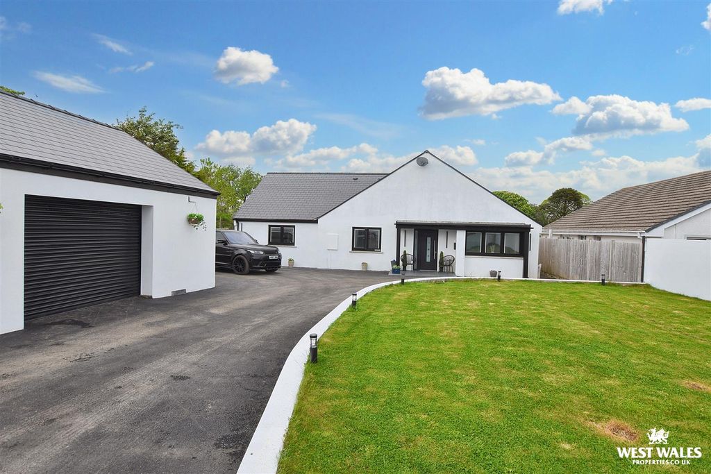 Property photo 1 of 24 23 (10).Jpg